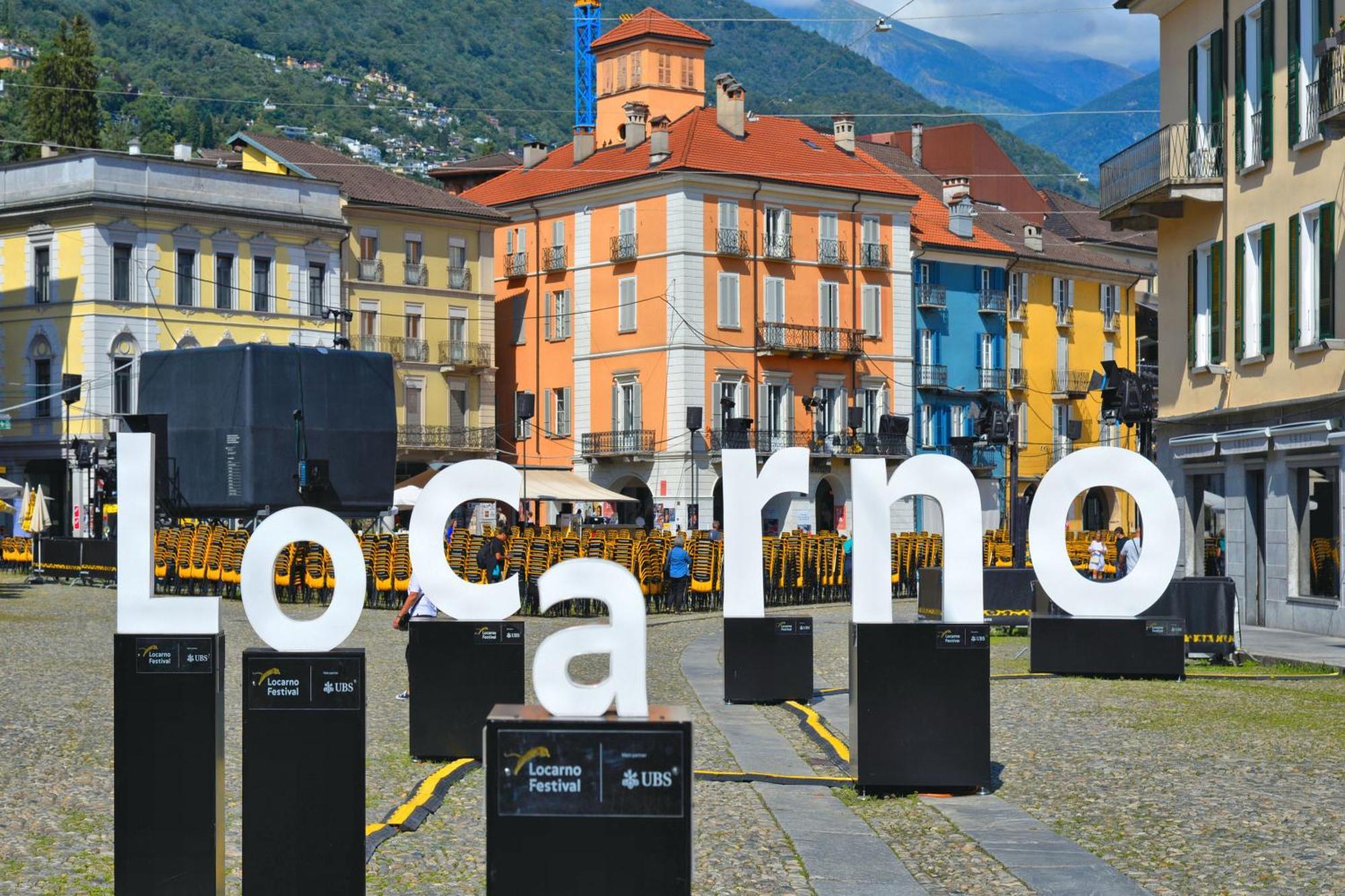 Alta Vista - Happy Rentals Locarno Luaran gambar